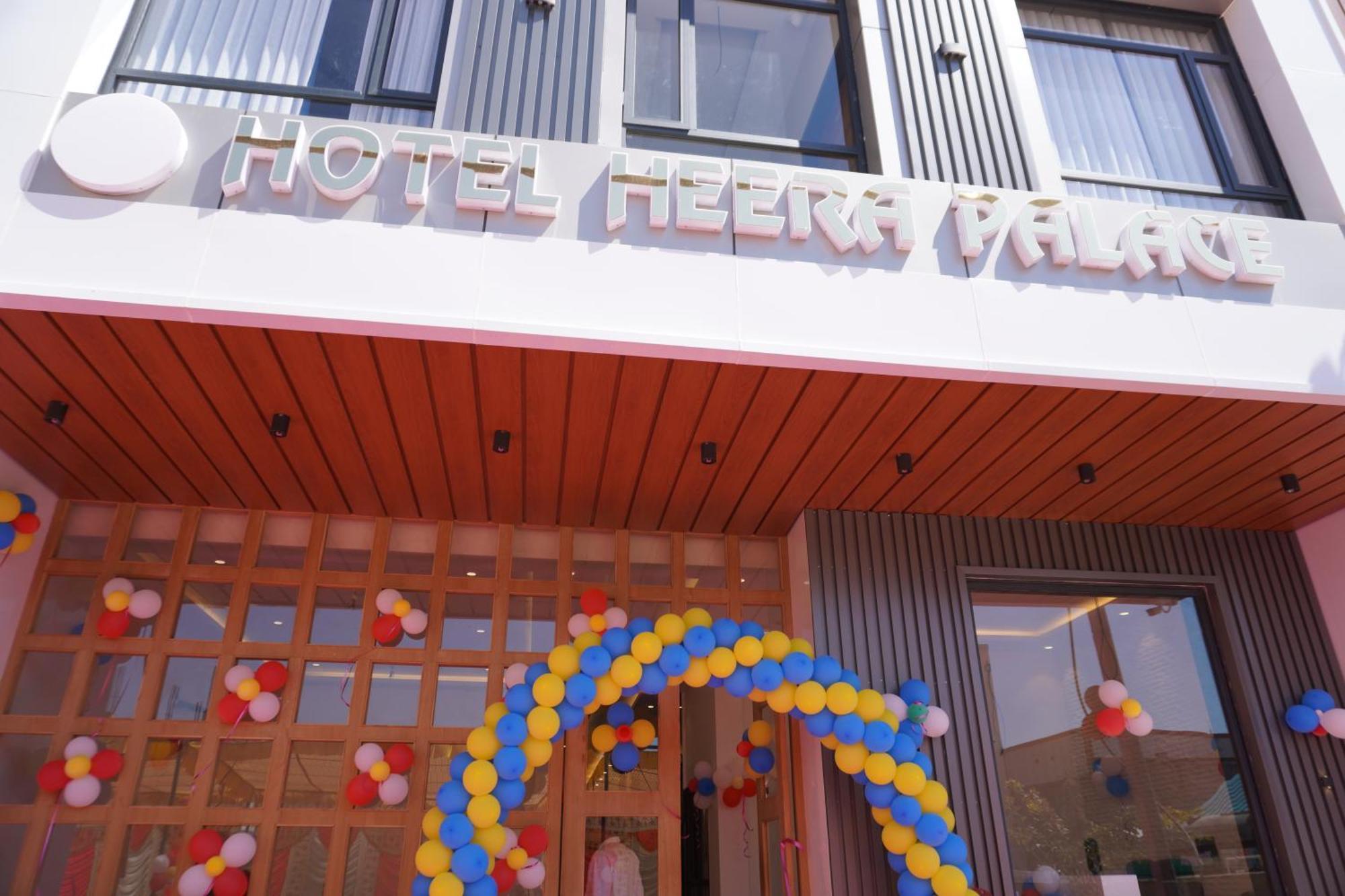 Hotel Heera Palace Khātu Exterior foto